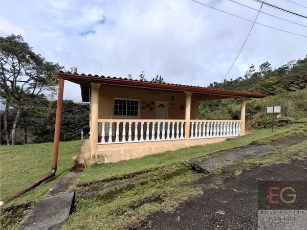 Beautiful house sold in Altos de Cerro Azul