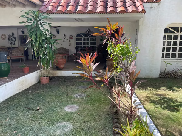 Sale of beautiful house in Coronado