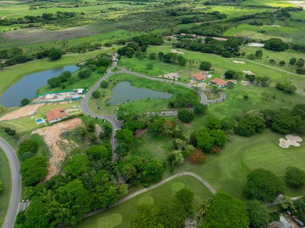 Sale of Lot with lake view in Buenaventura