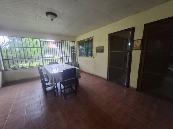House for Sale in Aguadulce, Land of 1252 m ².