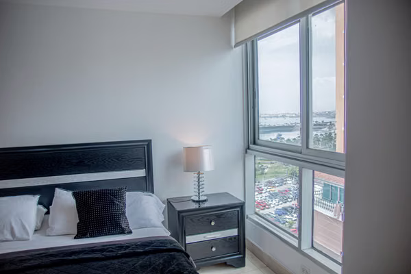 I sell Villa del Mar. Two rooms. View of the city and balcony