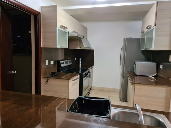 I sell Villa del Mar. Two rooms. View of the city and balcony