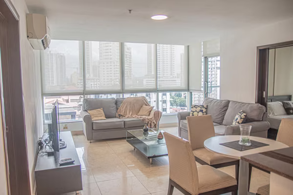 I sell Villa del Mar. Two rooms. View of the city and balcony