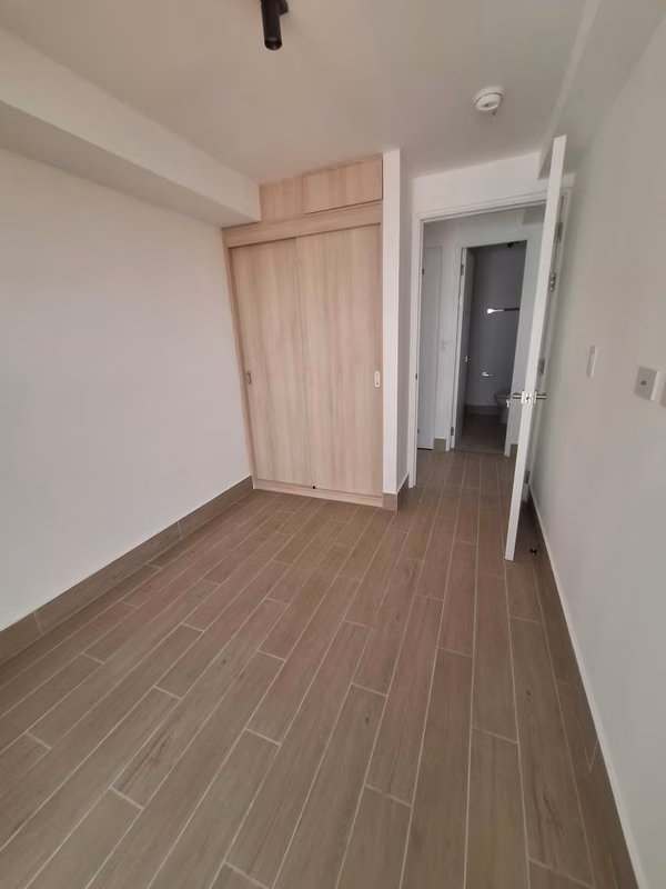 SE ALQUILA HERMOSO APARTAMENTO EN PH ARMONIA - MF
