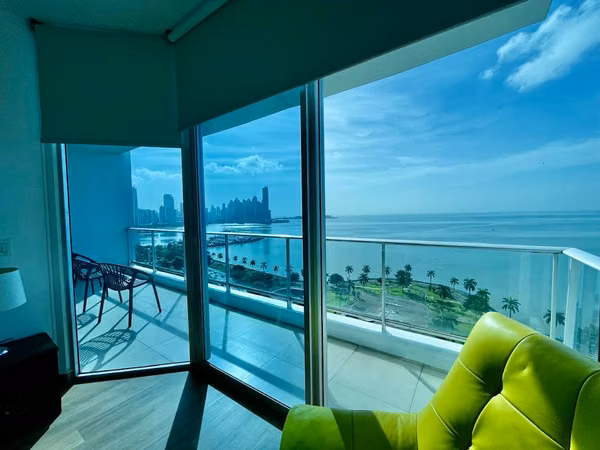 FURNISHED APARTMENT FOR RENT IN DESTINY TOWER, AV BALBOA