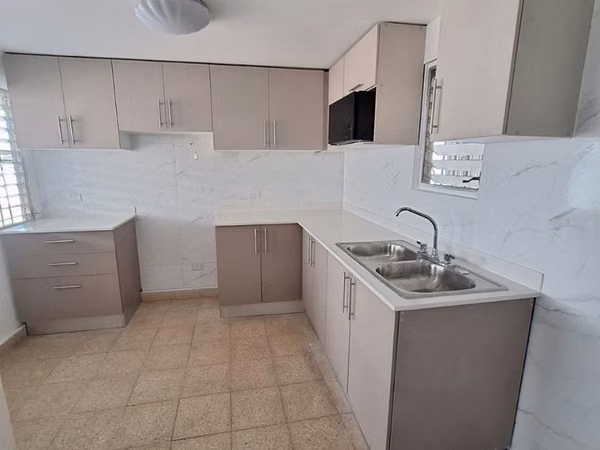 House for Sale San Antonio- Domingo Díaz Ave.- 321 Sq.mts ID 26271
