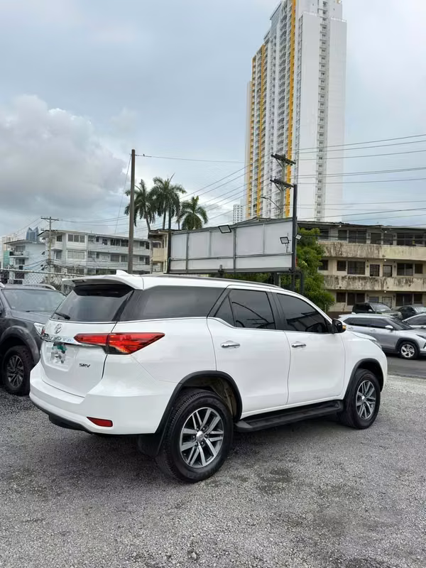 Toyota Fortuner 2020