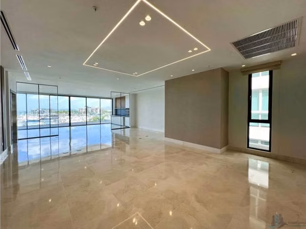 PENTHOUSE EN OCEAN REEF ISLAND PH WATERFRONT CON LINEA BLANCA
