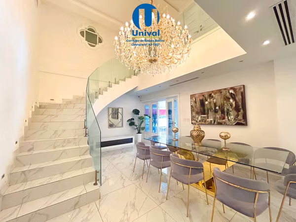 Casa en Venta en Altos del Golf