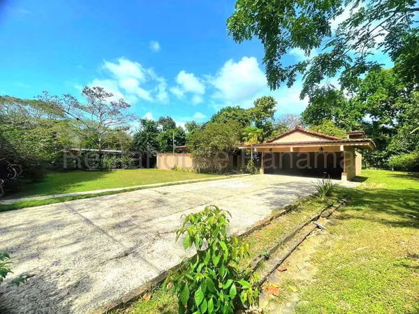 HOUSE FOR SALE IN CASA LAS CUMBRES HQ