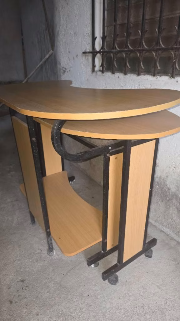 Wood and metal desk (two levels)