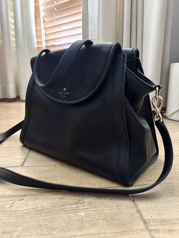 Black Carrier Kate Spade