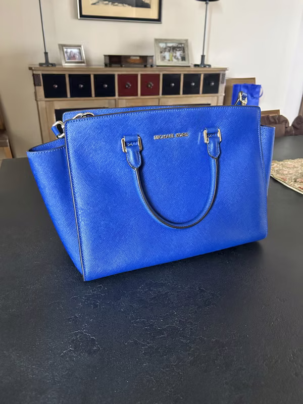 Blue Carrier Michael Kors