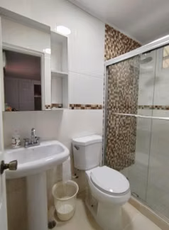 I sell house in the Golden Valley Residential.