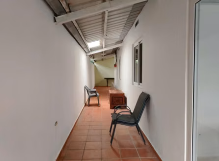 I sell house in the Golden Valley Residential.