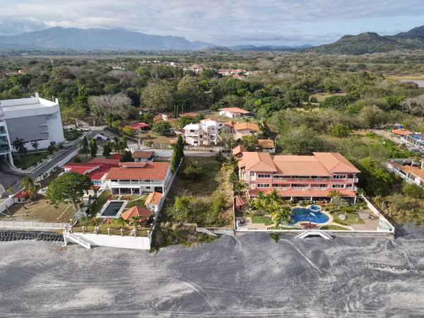 Lote Frente al Mar en Playa Malibú, Panamá