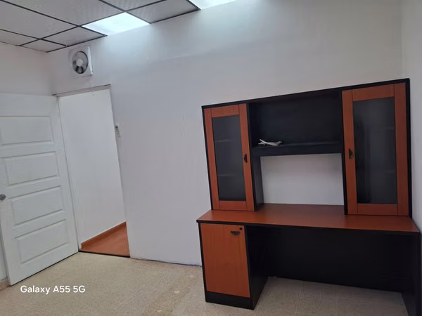 Office of 28 m ² Ready for Occupation in Plaza Aventura