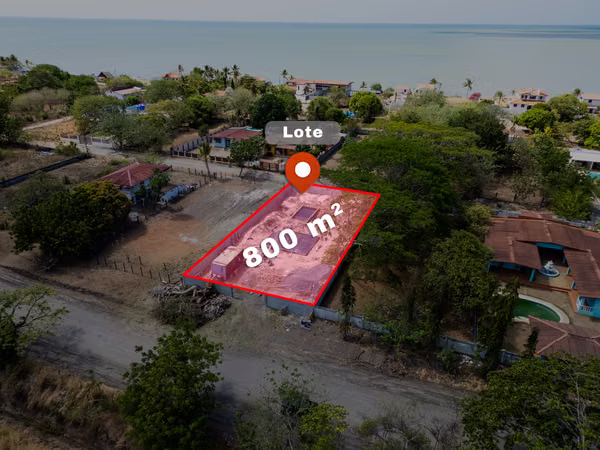 Modern Beach House with Pool for Sale in Playa Malibu Panama | 800 m² Lot