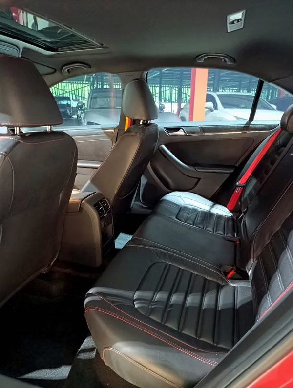 VW Jetta GLi 2014