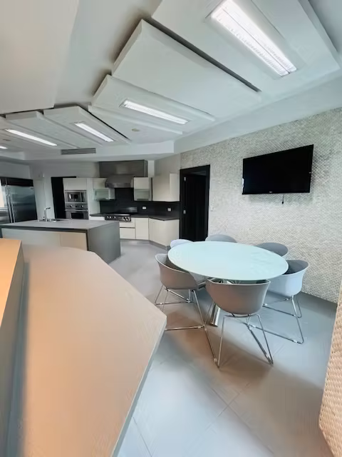 APARTMENT FOR RENT IN PUNTA PACIFICA, 517M2, 4 BEDROOMS, SEMI-FURNISHED.