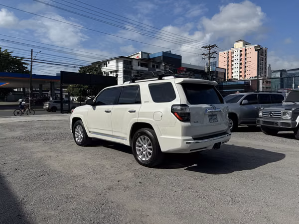 TOYOTA 4UNNER 2023