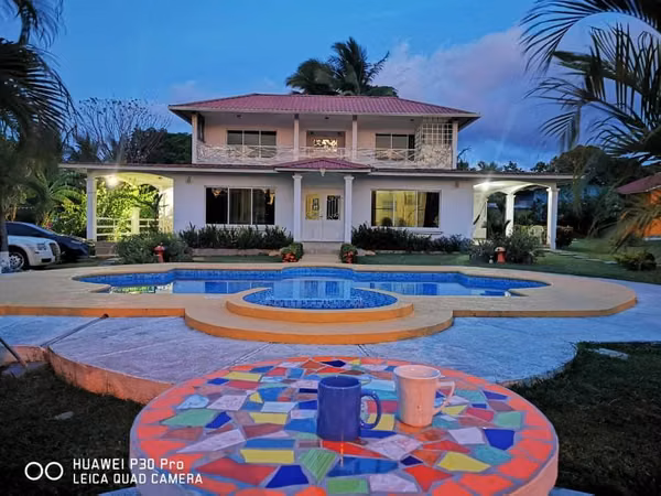 NICE AND SPACIOUS BEACH HOUSE