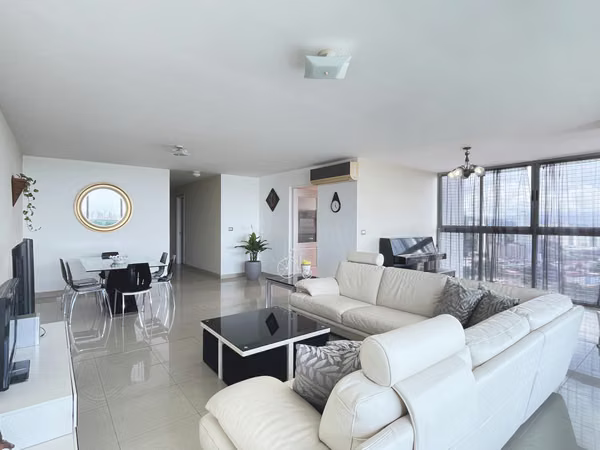 Sale of Apartment in Villa de la Fuente - Spaces and Comodity