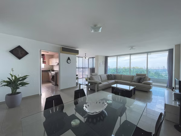Sale of Apartment in Villa de la Fuente - Spaces and Comodity