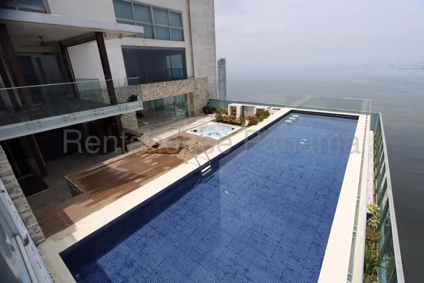 Penthouse for sale on Balboa Avenue Panama Yoo Panamá  AK