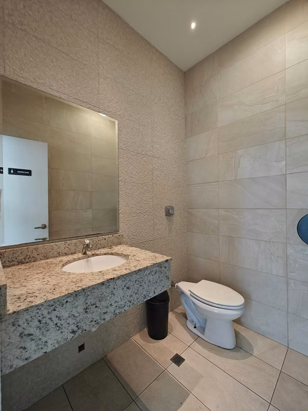 Office furnished for rent in beautiful view
