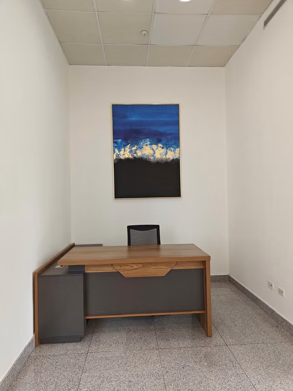 Office furnished for rent in beautiful view