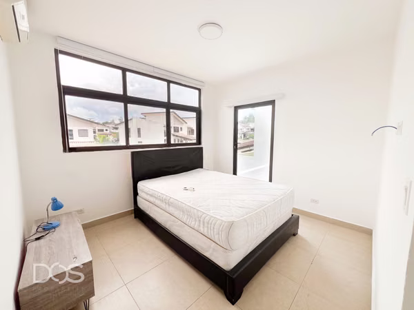 CORNER HOUSE WITH PRIVATE YARD FOR SALE IN COSTA VERDE, P.H. PUERTO MADERO
