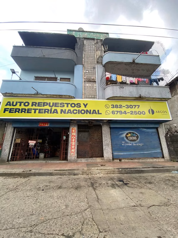 Calidonia, La Esmeralda Building