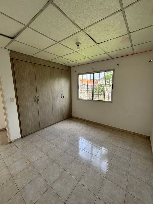 SE VENDE CASA DE 210 M2 EN HACIENDA SANTA FE TOCUMEN (CAMRO)