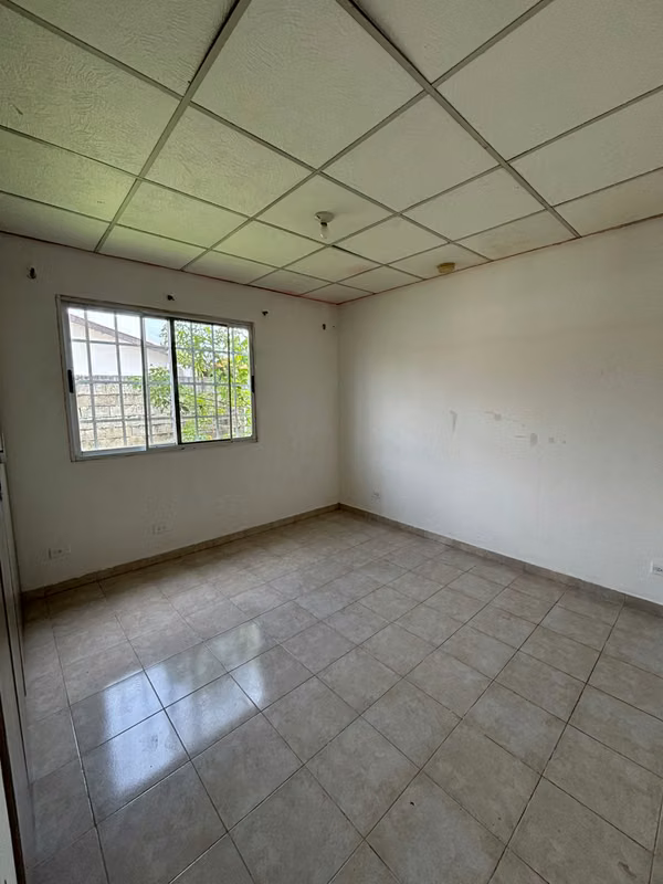SE VENDE CASA DE 210 M2 EN HACIENDA SANTA FE TOCUMEN (CAMRO)