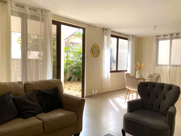 Se Alquila Casa - GOLF GARDENS – Brisas Del Golf