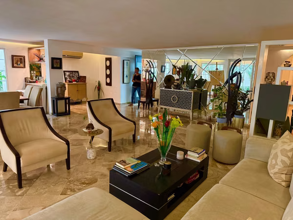 Home for Sale: High Golf - Maximum Security without Maintenance Cost