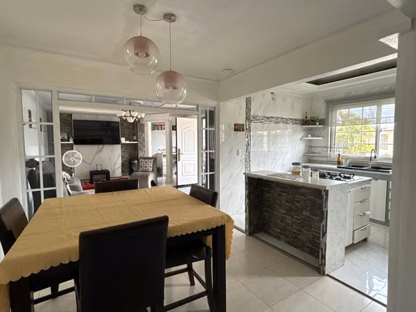CASA EN VENTA EN VILLAS DEL MEDITERRANEO DON BOSCO REMODELADA (CAMRO)
