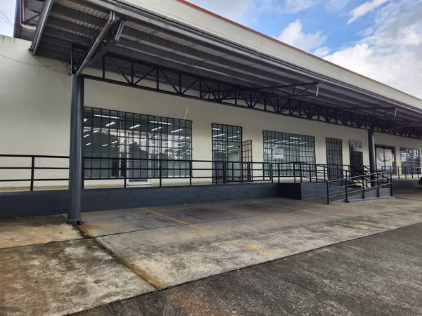FOR RENT GREAT COMMERCIAL SPACE IN DAVID