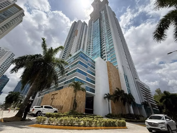 Titanium Costa del Este for Sale ID 26364