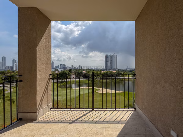 Apartment for Sale in Santa María Panama – Brand New Luxury Residence with Golf Views