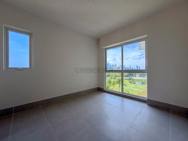 Apartment for Sale in Santa María Panama – Brand New Luxury Residence with Golf Views