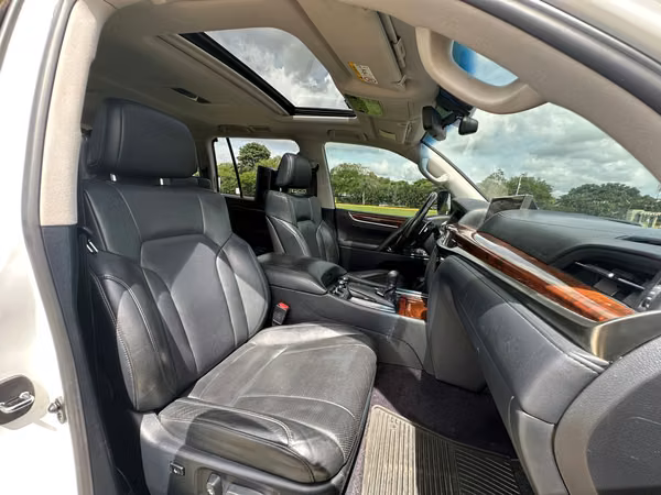 2016 LEXUS LX 570