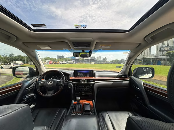 2016 LEXUS LX 570