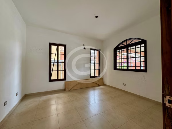 Venta Casa esquina El Doral – Remate Bancario