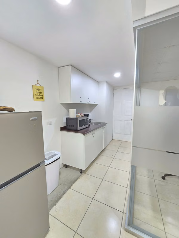 Executive Offices with Integrated Services.