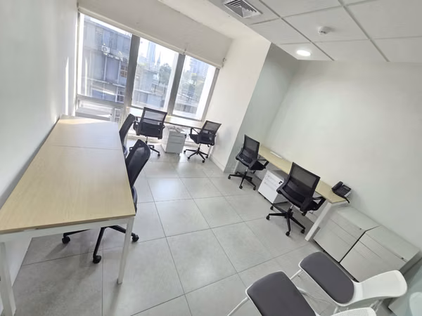 ALQUILER DE  OFICINAS PRIVADAS - COWORKING