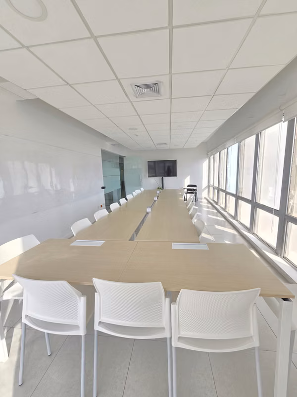 ALQUILER DE  OFICINAS PRIVADAS - COWORKING
