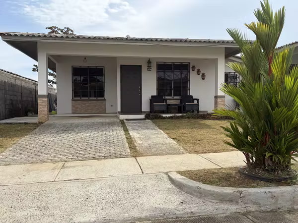 House for sale in Arraijan, west Panama
