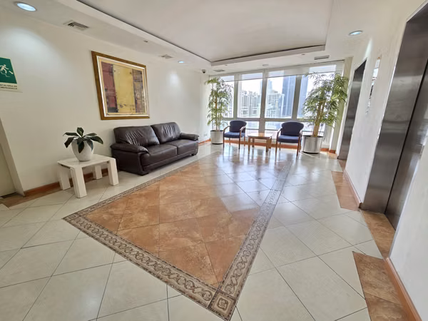 Executive Offices with Integrated Services